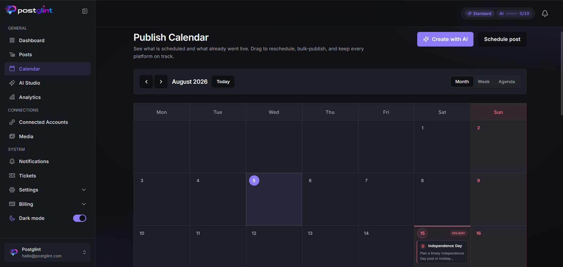 PostGlint content calendar week view
